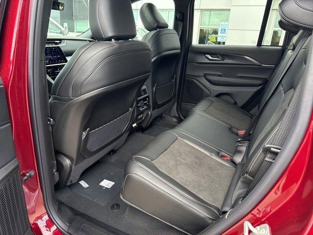 new 2025 Jeep Grand Cherokee car, priced at $42,058