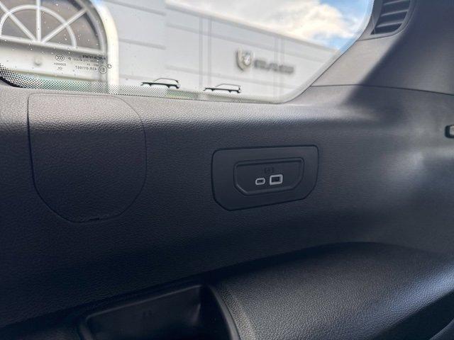 new 2025 Jeep Grand Cherokee L car, priced at $40,112