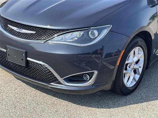 used 2020 Chrysler Pacifica car, priced at $14,997