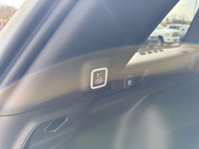 new 2025 Jeep Grand Cherokee car, priced at $42,165