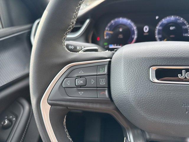 new 2025 Jeep Grand Cherokee car, priced at $42,165