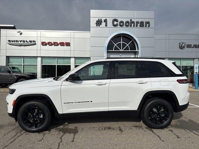 new 2025 Jeep Grand Cherokee car, priced at $42,165