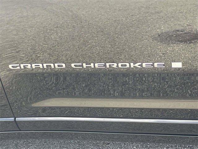 used 2022 Jeep Grand Cherokee car, priced at $35,139