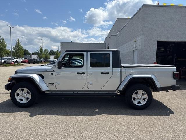 used 2022 Jeep Gladiator car, priced at $33,498