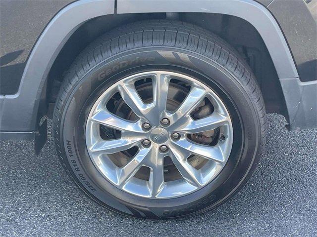 used 2015 Jeep Cherokee car, priced at $10,481