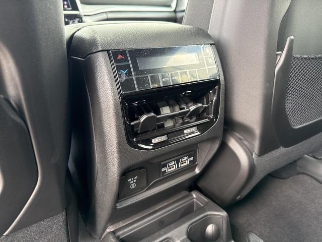 new 2025 Jeep Grand Cherokee L car, priced at $45,220