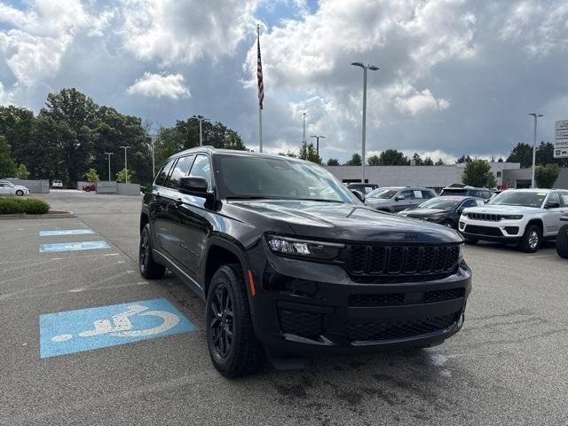 new 2025 Jeep Grand Cherokee L car, priced at $45,220