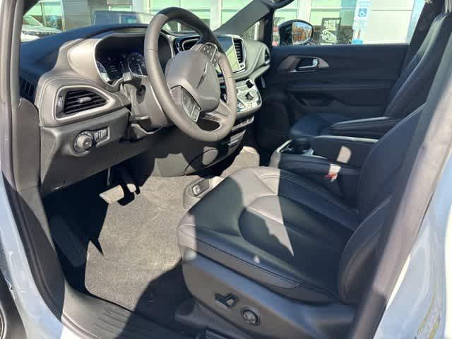 new 2026 Chrysler Pacifica car, priced at $45,450