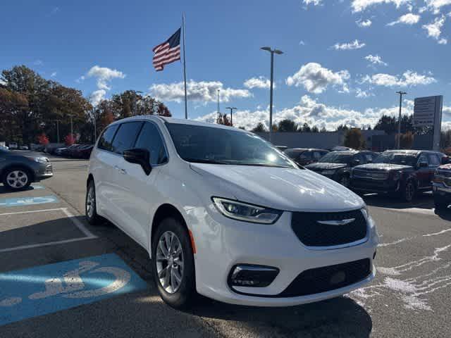new 2026 Chrysler Pacifica car, priced at $45,450