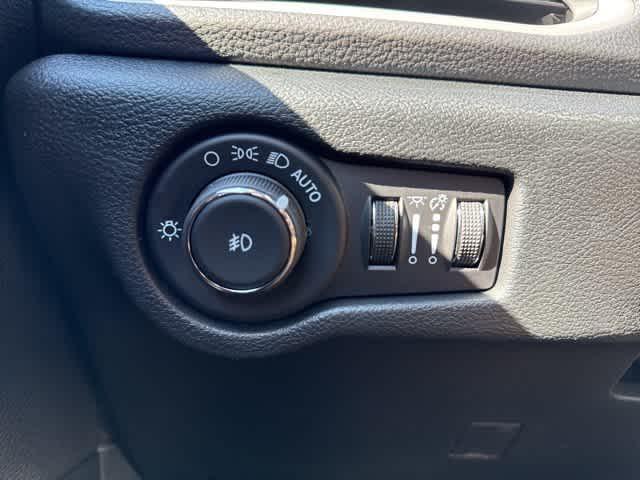 new 2026 Chrysler Pacifica car, priced at $45,450