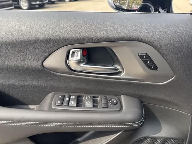 new 2026 Chrysler Pacifica car, priced at $46,845