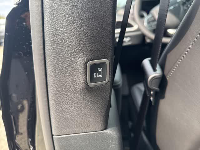 new 2026 Chrysler Pacifica car, priced at $46,845