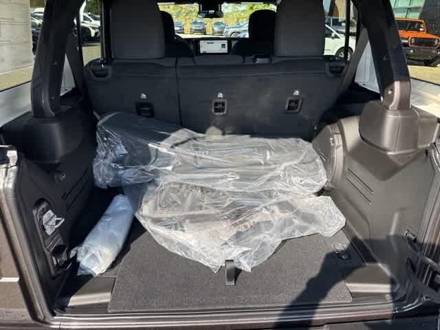 new 2025 Jeep Wrangler car, priced at $49,864