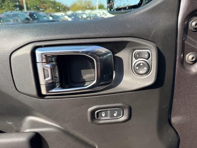 new 2025 Jeep Wrangler car, priced at $49,864