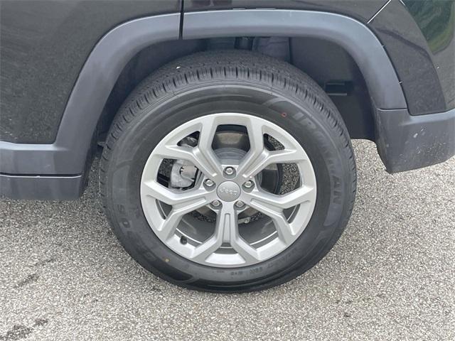 used 2024 Jeep Compass car, priced at $24,371