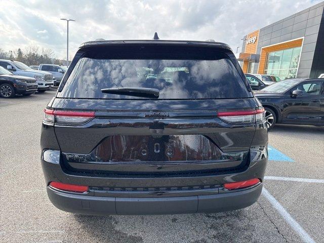 new 2025 Jeep Grand Cherokee car, priced at $50,898