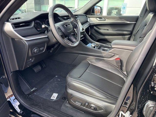 new 2025 Jeep Grand Cherokee car, priced at $50,898