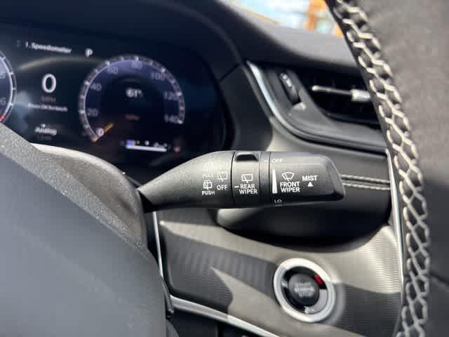 new 2025 Jeep Grand Cherokee car, priced at $43,053