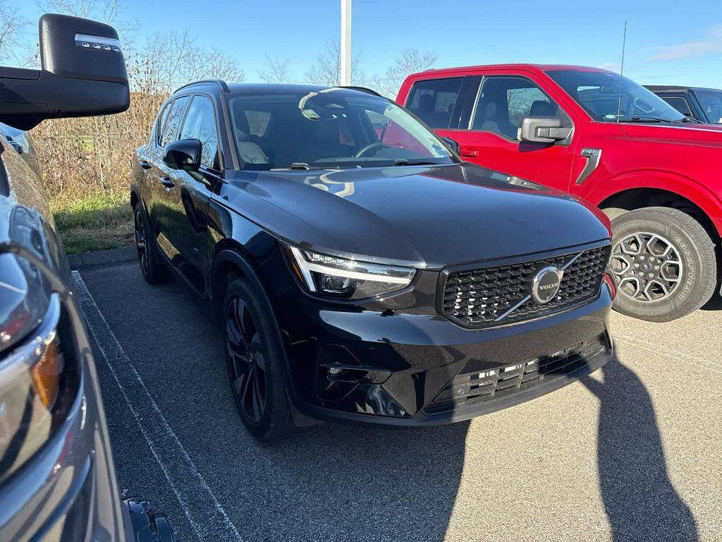 used 2024 Volvo XC40 car, priced at $33,459