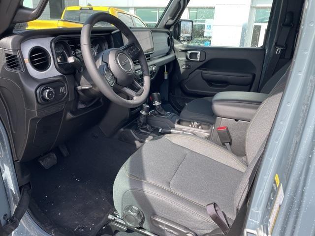 new 2025 Jeep Wrangler car, priced at $51,975