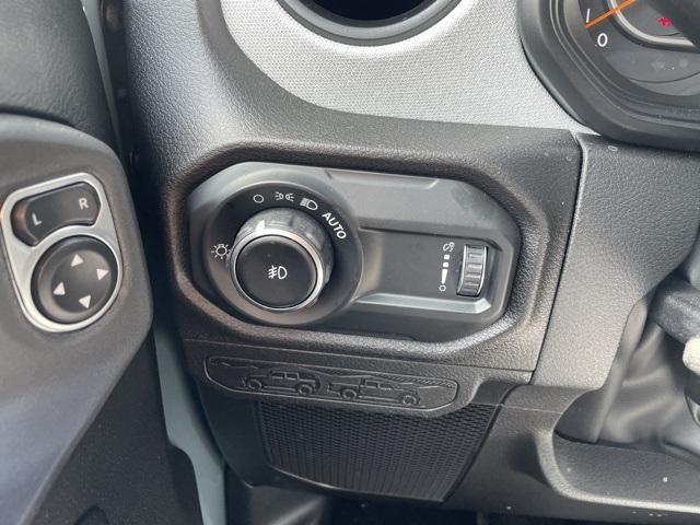 new 2025 Jeep Wrangler car, priced at $51,975