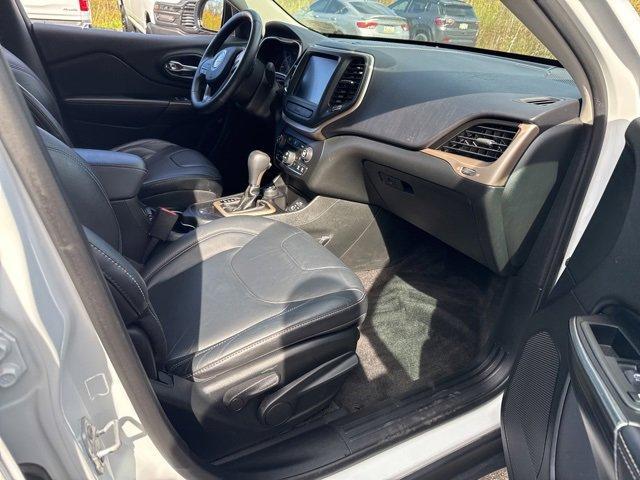 used 2015 Jeep Cherokee car, priced at $11,158