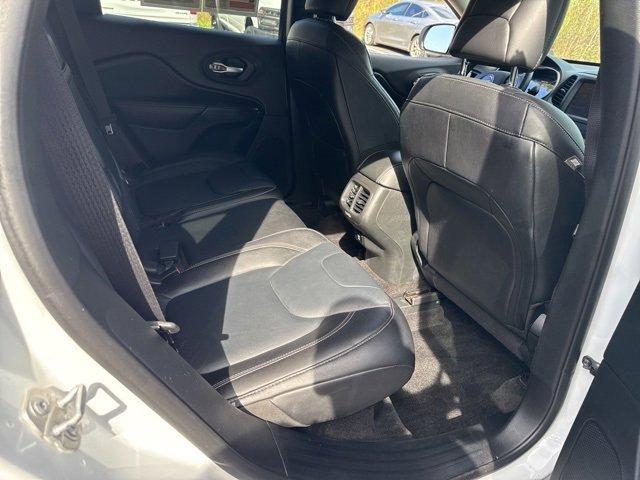 used 2015 Jeep Cherokee car, priced at $11,158