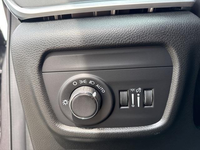 new 2025 Jeep Grand Cherokee L car, priced at $46,220