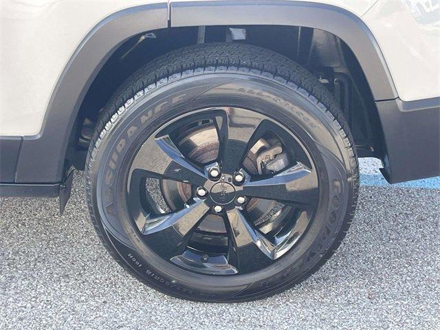 used 2020 Jeep Cherokee car, priced at $20,210