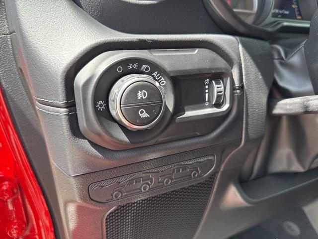 new 2025 Jeep Gladiator car, priced at $51,940