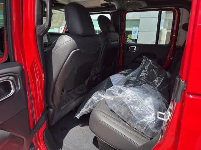 new 2025 Jeep Gladiator car, priced at $49,440