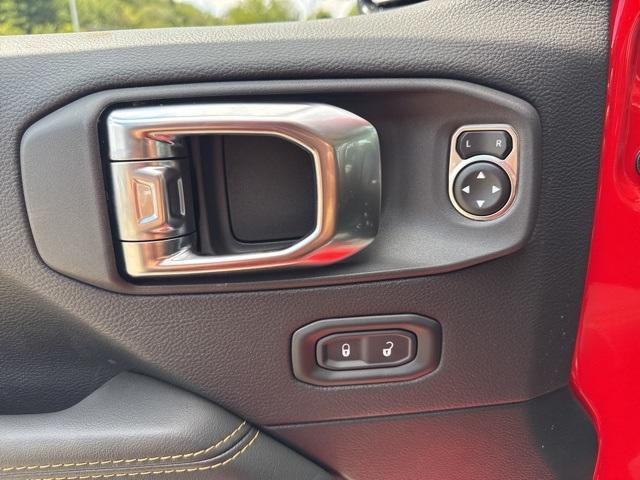 new 2025 Jeep Gladiator car, priced at $51,940