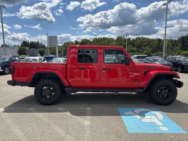 new 2025 Jeep Gladiator car, priced at $49,440