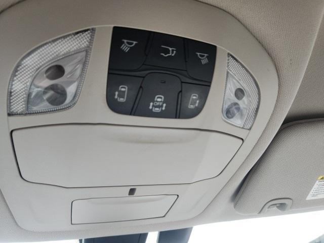 used 2020 Chrysler Pacifica car, priced at $19,594