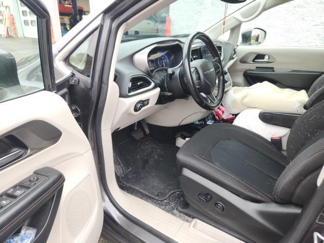 used 2020 Chrysler Pacifica car, priced at $19,594