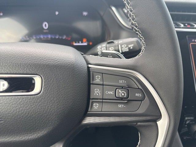 new 2025 Jeep Grand Cherokee car, priced at $39,327