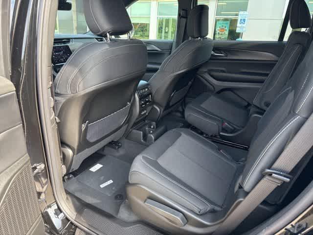 new 2025 Jeep Grand Cherokee L car, priced at $41,297