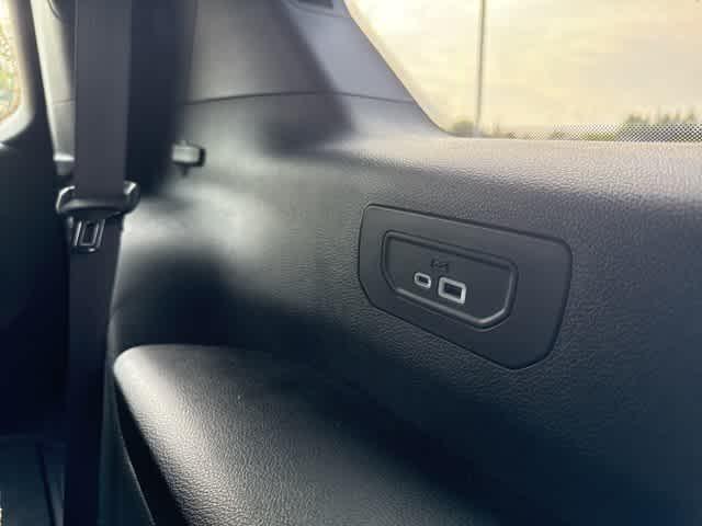 new 2025 Jeep Grand Cherokee L car, priced at $41,297