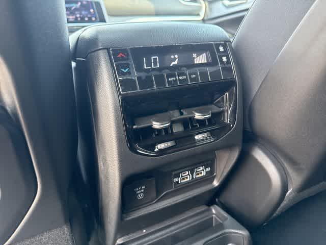 new 2025 Jeep Grand Cherokee L car, priced at $41,297