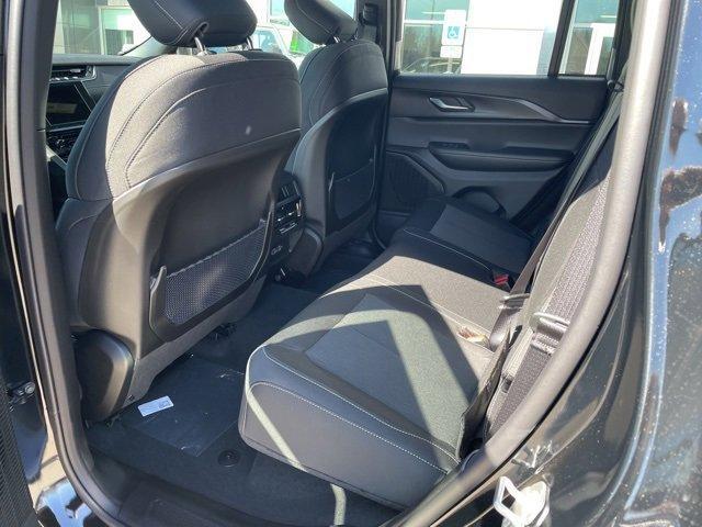 new 2025 Jeep Grand Cherokee car, priced at $35,916