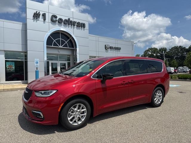 new 2025 Chrysler Pacifica car, priced at $40,867