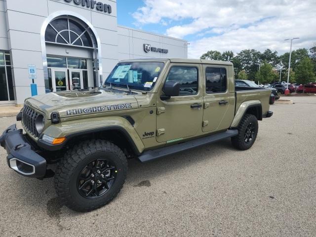 new 2025 Jeep Gladiator car, priced at $51,940
