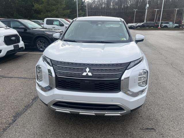 used 2023 Mitsubishi Outlander car, priced at $25,305