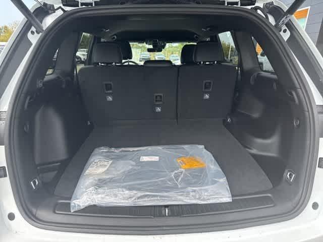 new 2025 Jeep Grand Cherokee car, priced at $41,730