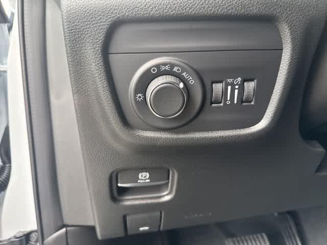 new 2025 Jeep Grand Cherokee car, priced at $41,730