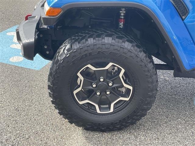 used 2022 Jeep Gladiator car, priced at $38,582