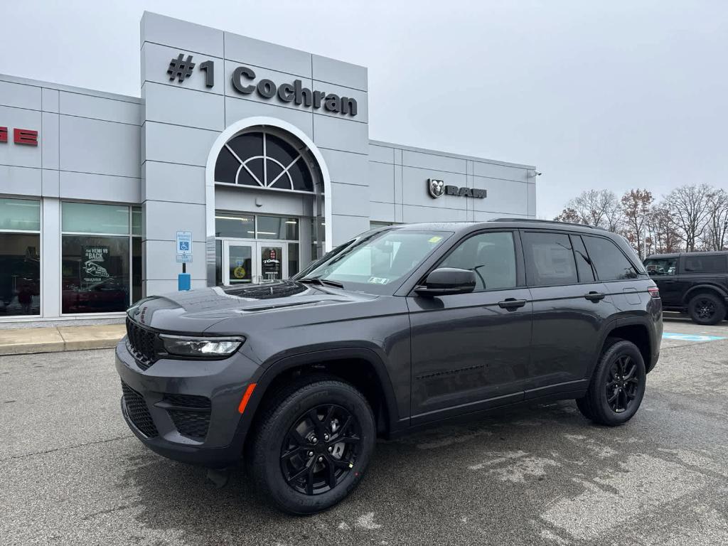new 2025 Jeep Grand Cherokee car, priced at $42,683