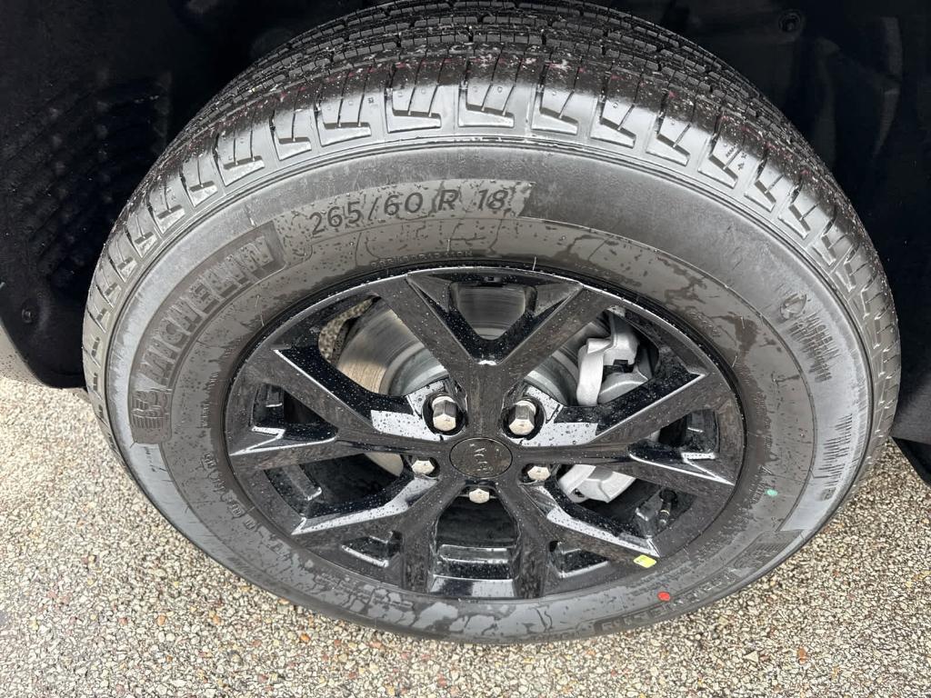 new 2025 Jeep Grand Cherokee car, priced at $42,683