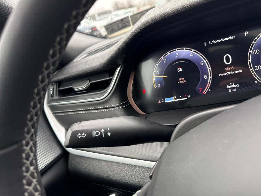 new 2025 Jeep Grand Cherokee car, priced at $42,683