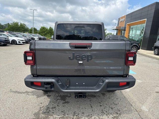 new 2025 Jeep Gladiator car, priced at $50,471
